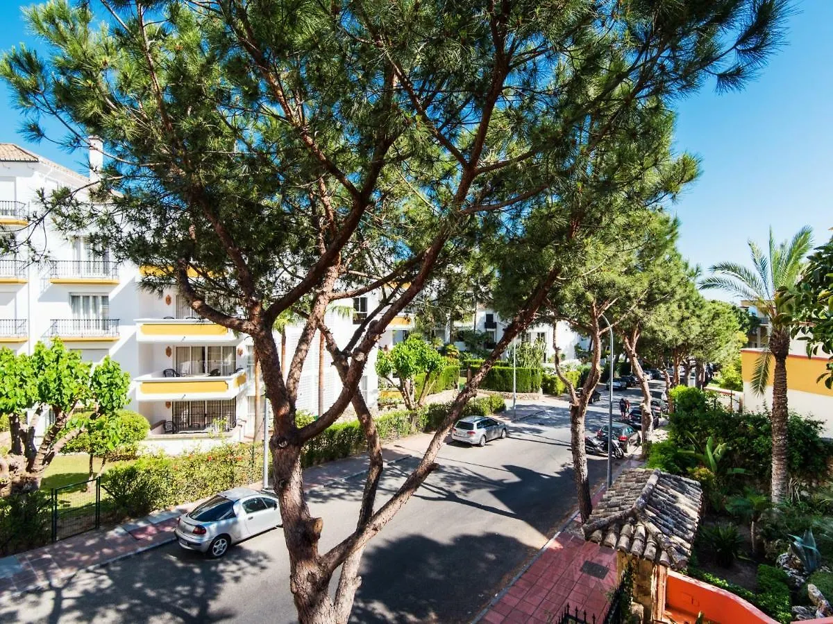 Rentandhomes Marbella Luxury Beach