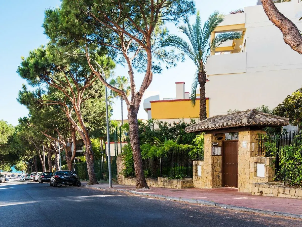 Апартаменты Rentandhomes Marbella Luxury Beach
