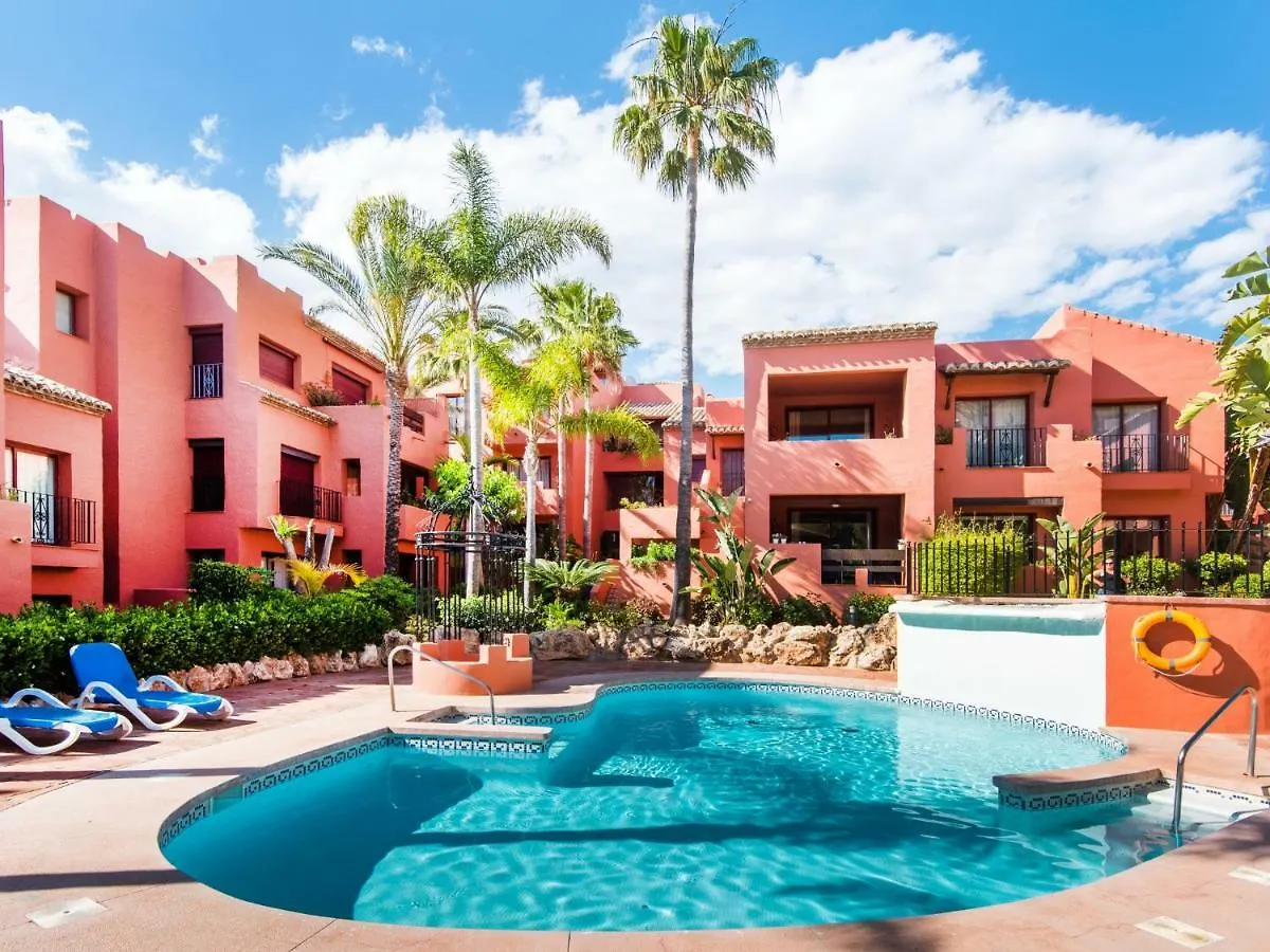Rentandhomes Marbella Luxury Beach 0*,