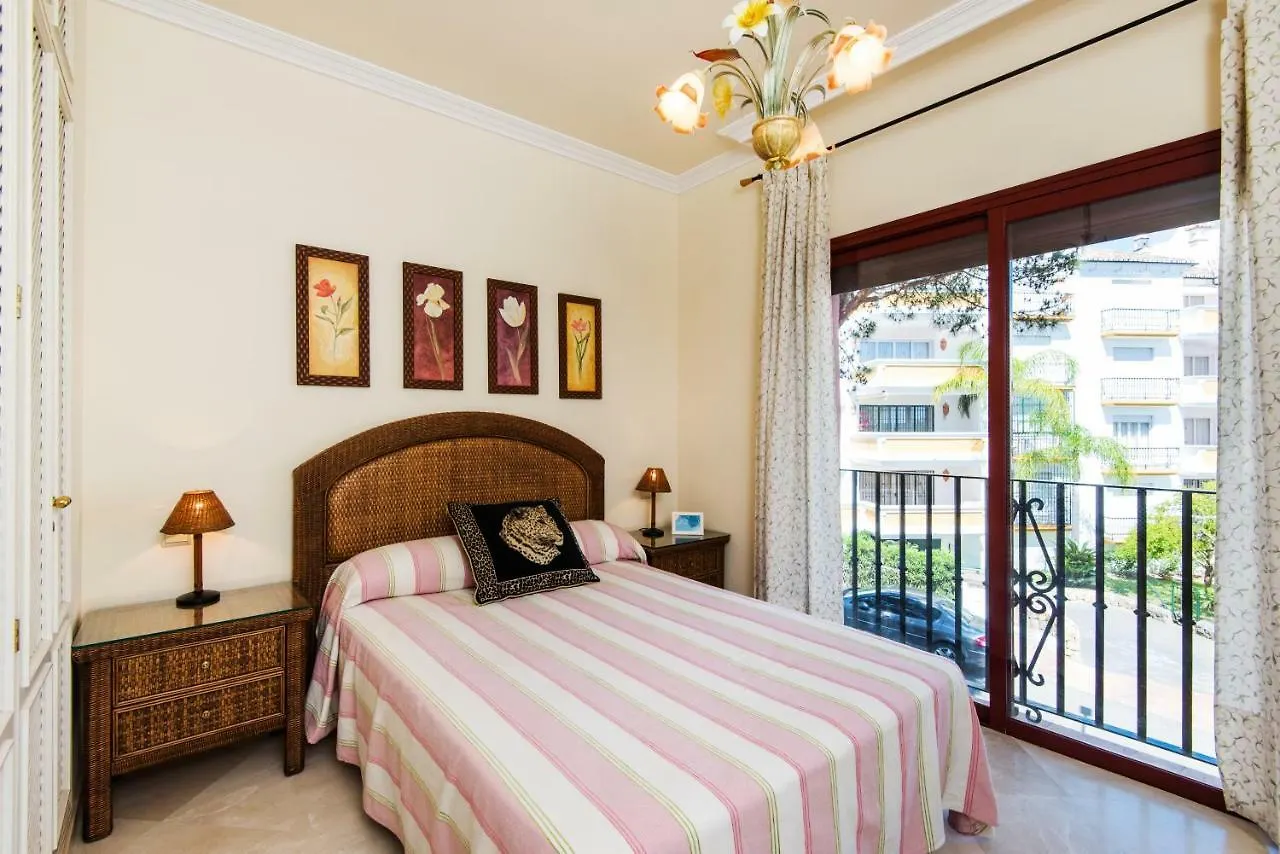 Rentandhomes Marbella Luxury Beach 0*,  Испания