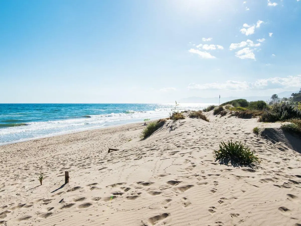 Rentandhomes Marbella Luxury Beach
